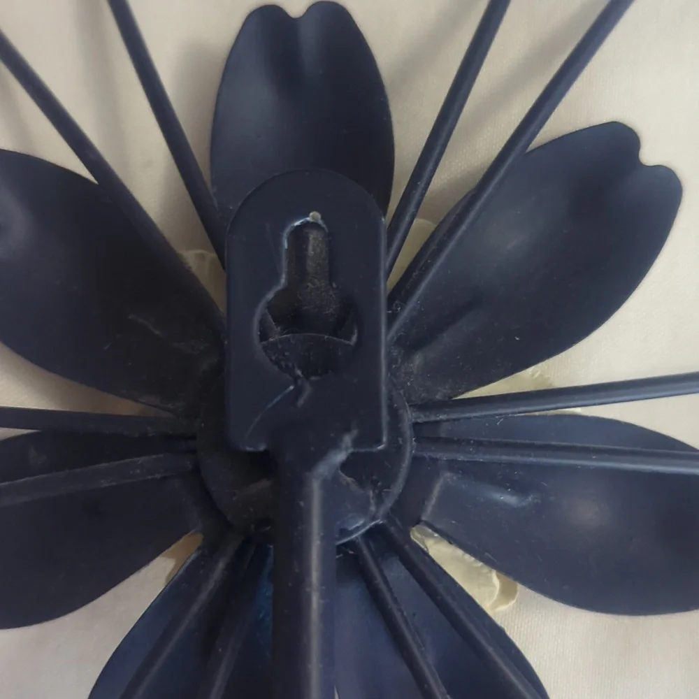 Wall Hook Wire Flower Navy Blue and Cream